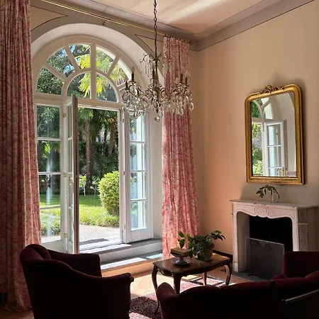 Boutique With Garden Apartment