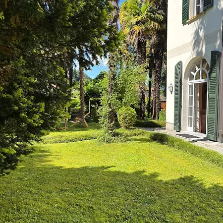 Apartment Boutique With Garden